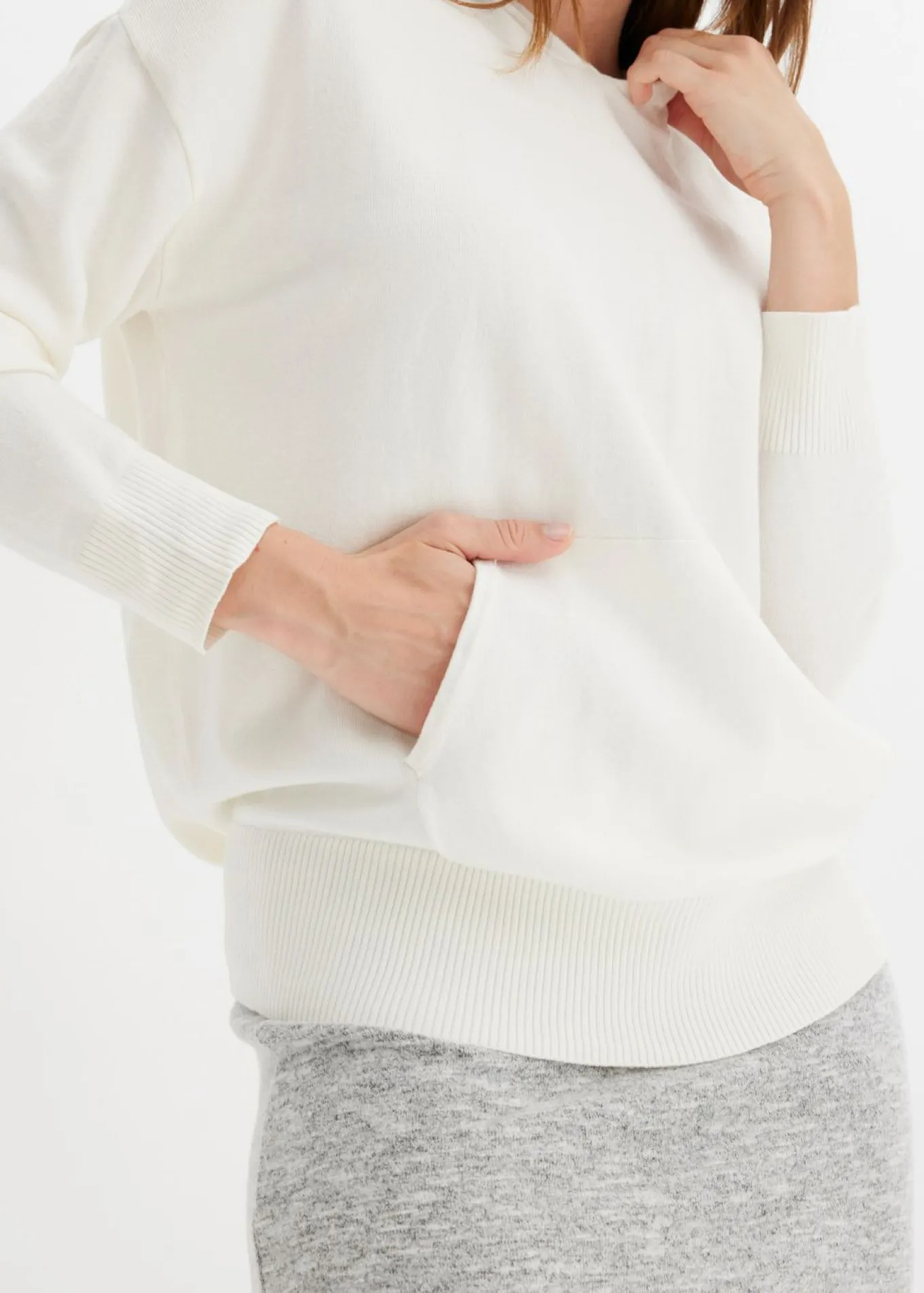 Sudadera con capucha de punto y bolsillo canguro en mezcla de viscosa