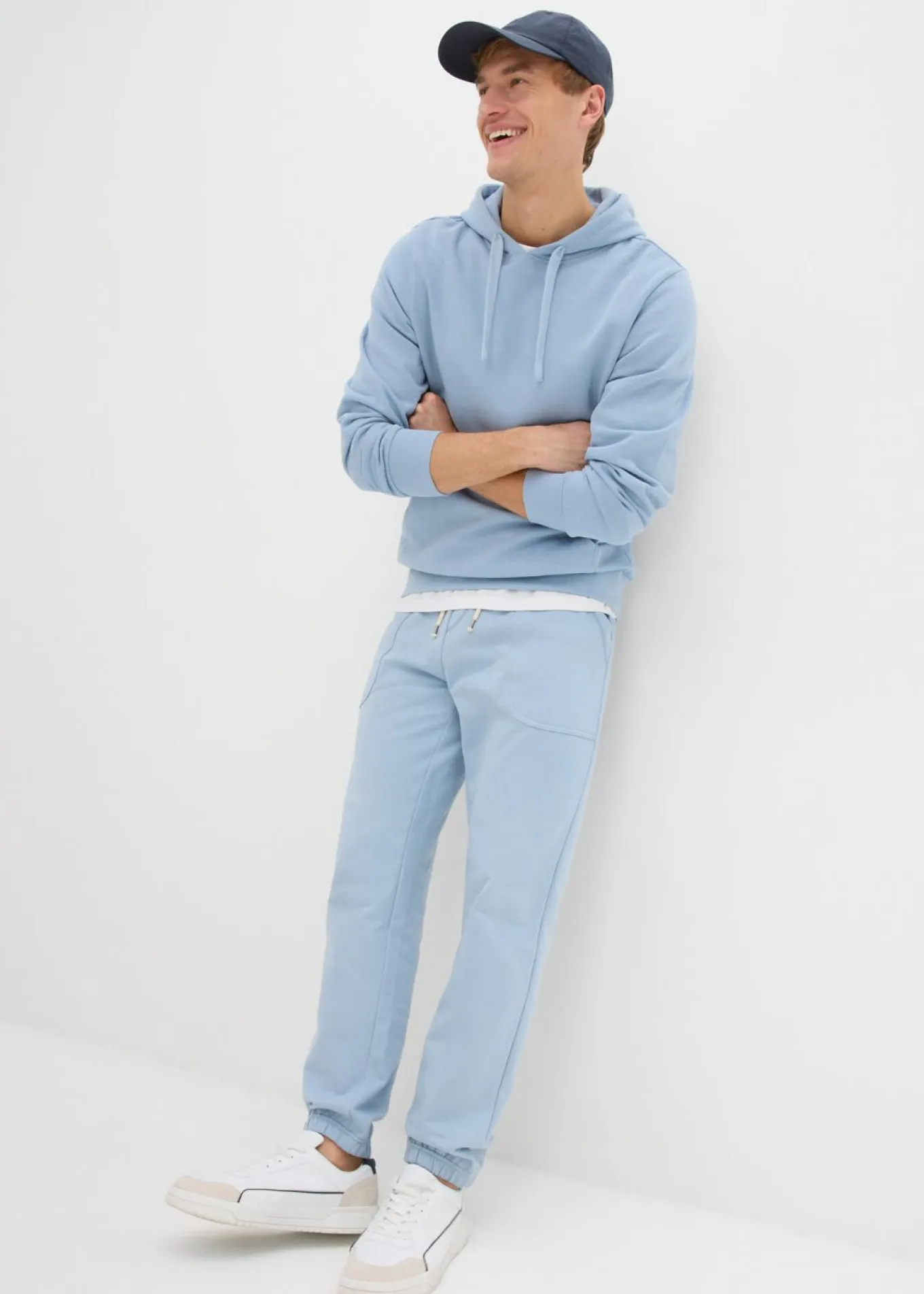 Sudadera con capucha regular fit