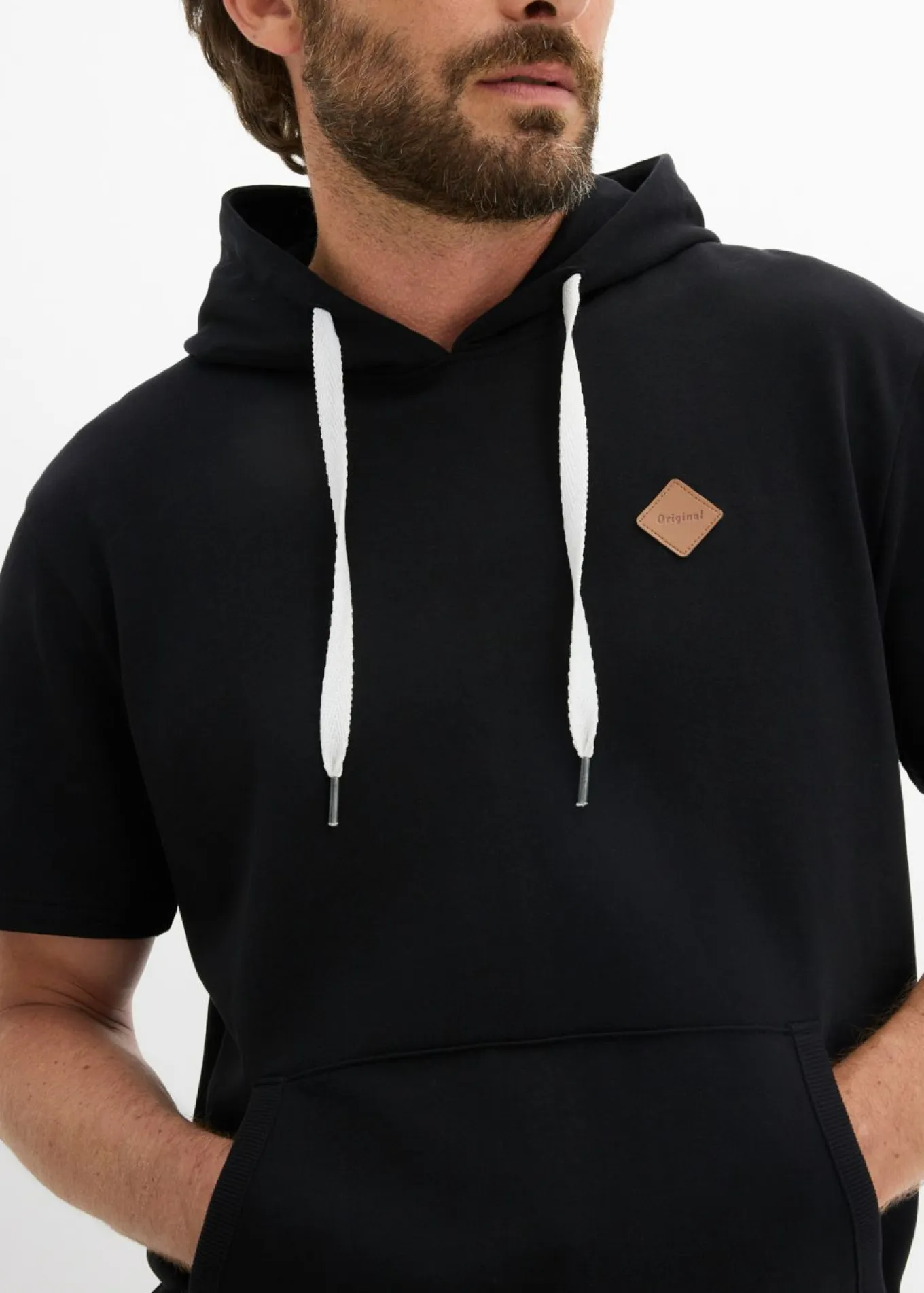 Sudadera con capucha y manga corta