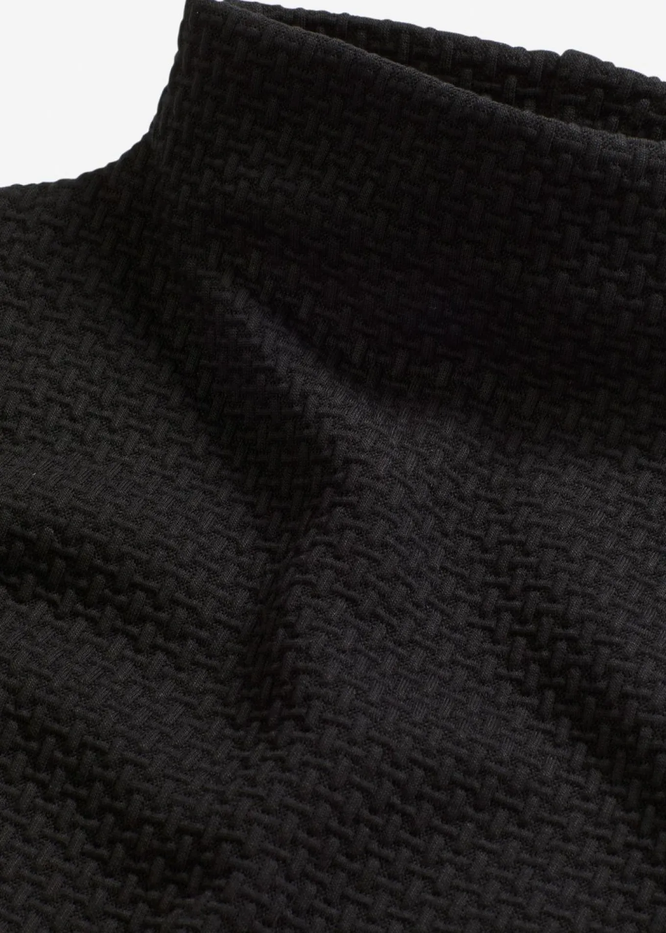 Sudadera con cuello alto