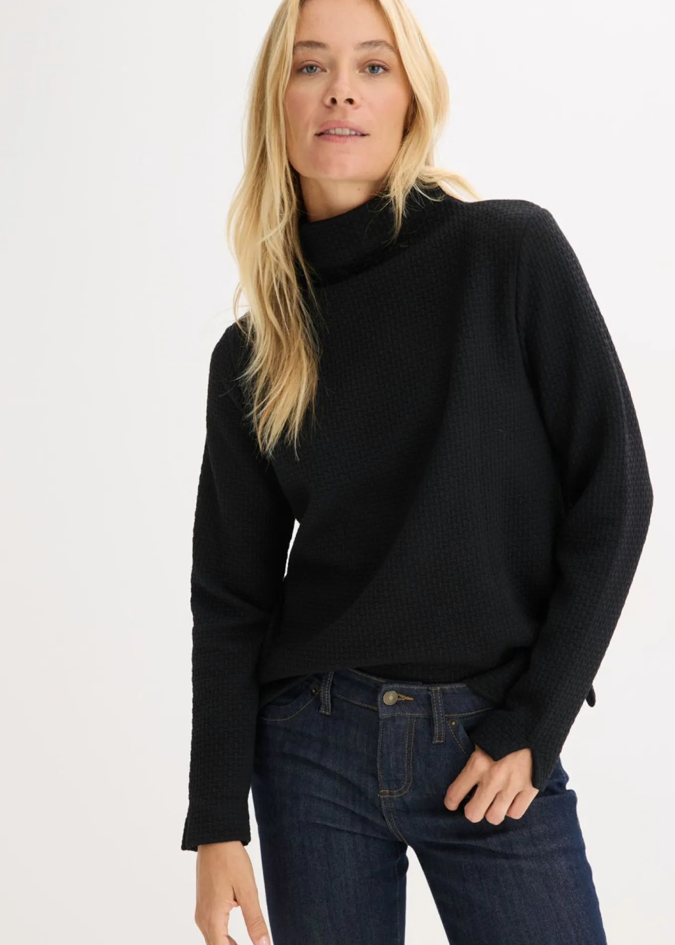 Sudadera con cuello alto