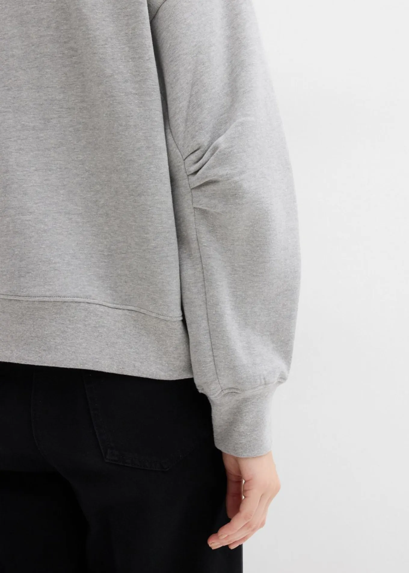 Sudadera de algodón orgánico con cuello ancho de canalé