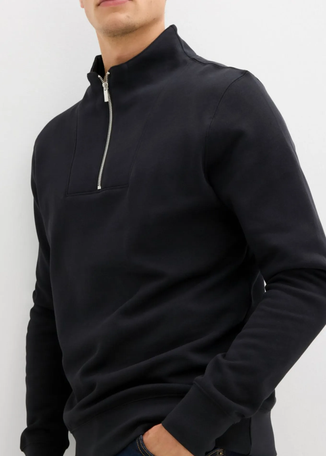 Sudadera de algodón orgánico puro con cuello troyer