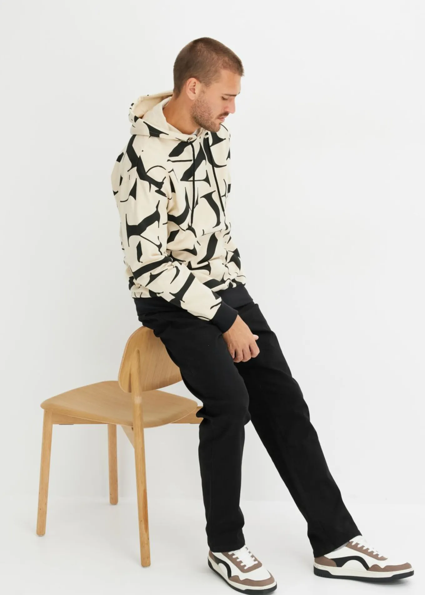 Sudadera de algodón orgánico con corte holgado y capucha