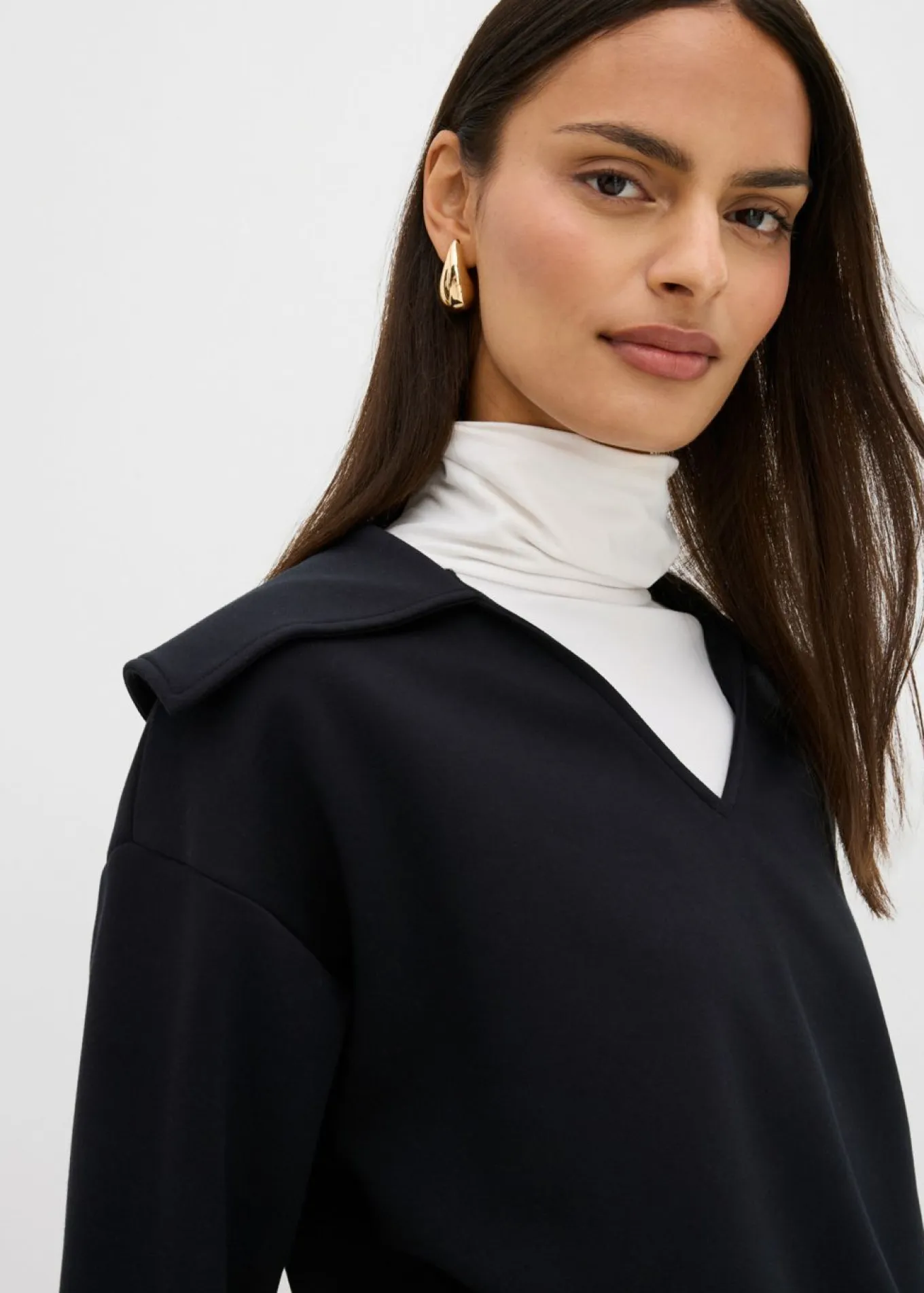 Sudadera de mezcla de viscosa con cuello ancho