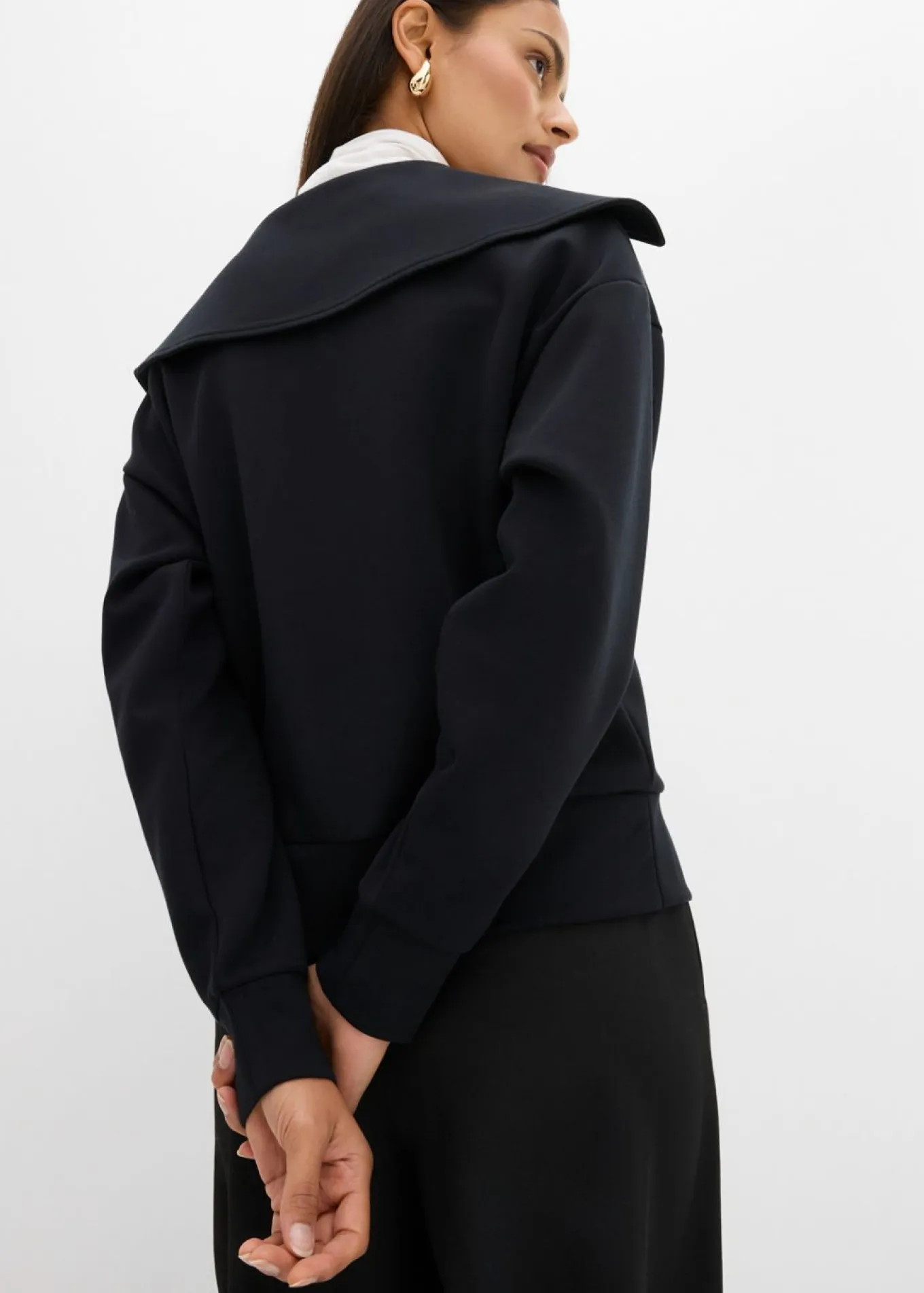 Sudadera de mezcla de viscosa con cuello ancho