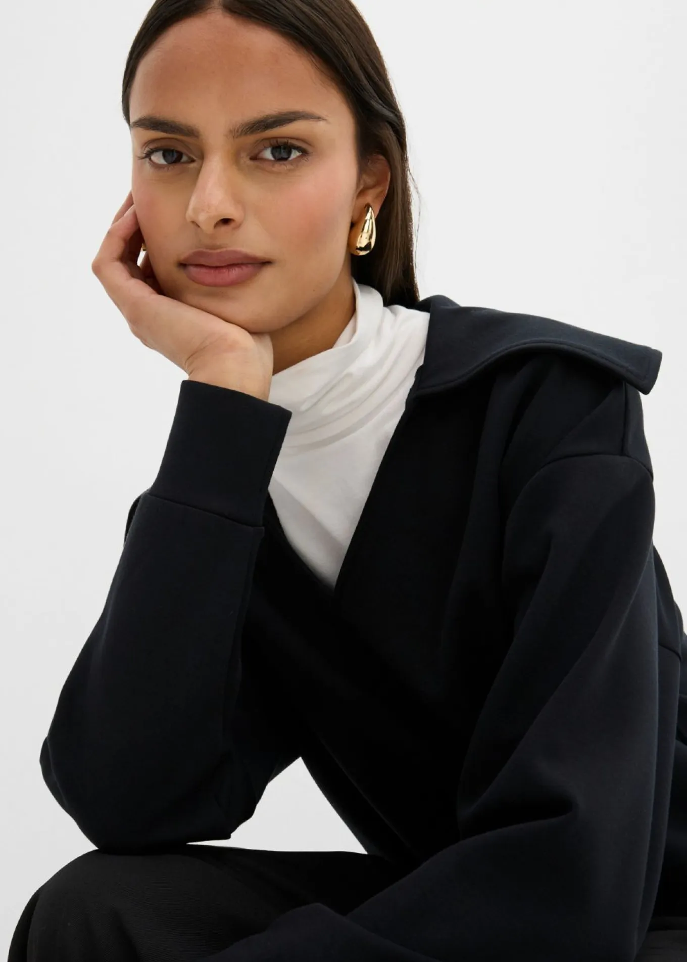 Sudadera de mezcla de viscosa con cuello ancho
