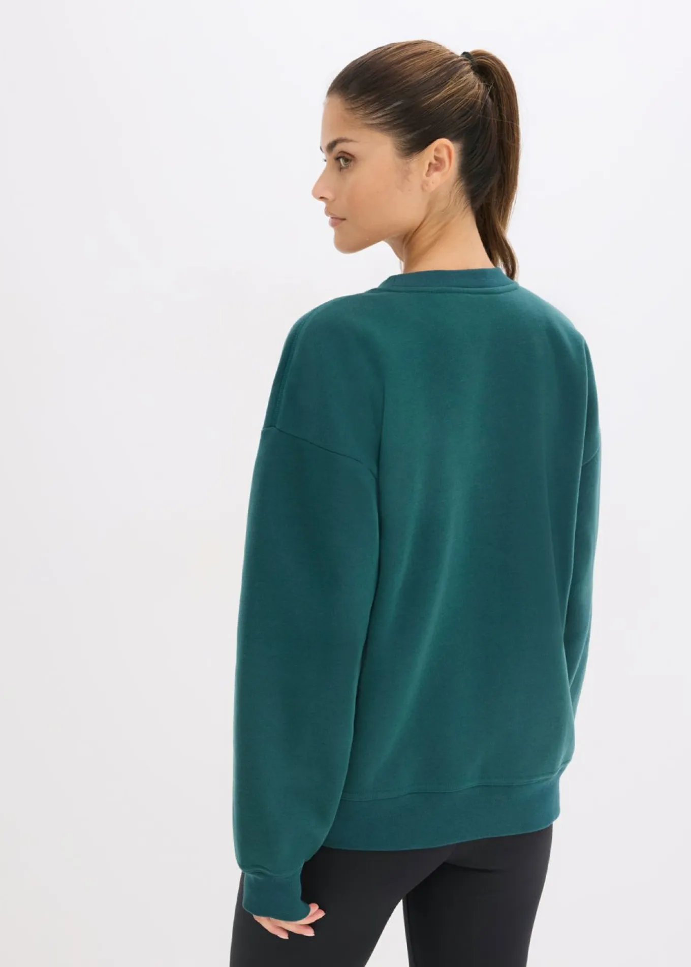 Sudadera térmica de material de secado rápido con corte holgado