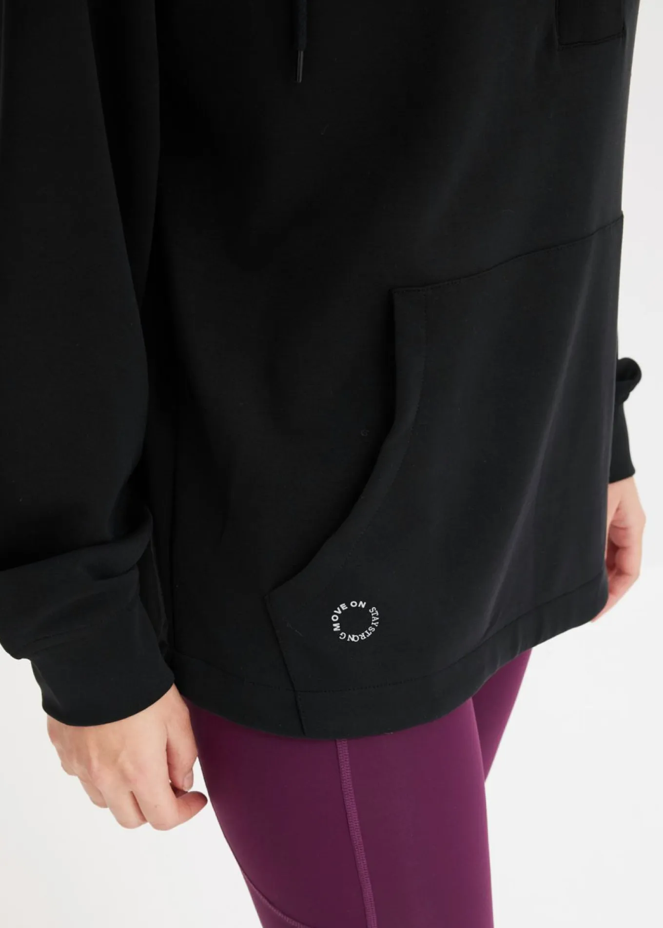 Sudadera ultrasuave de material modal con corte holgado y capucha