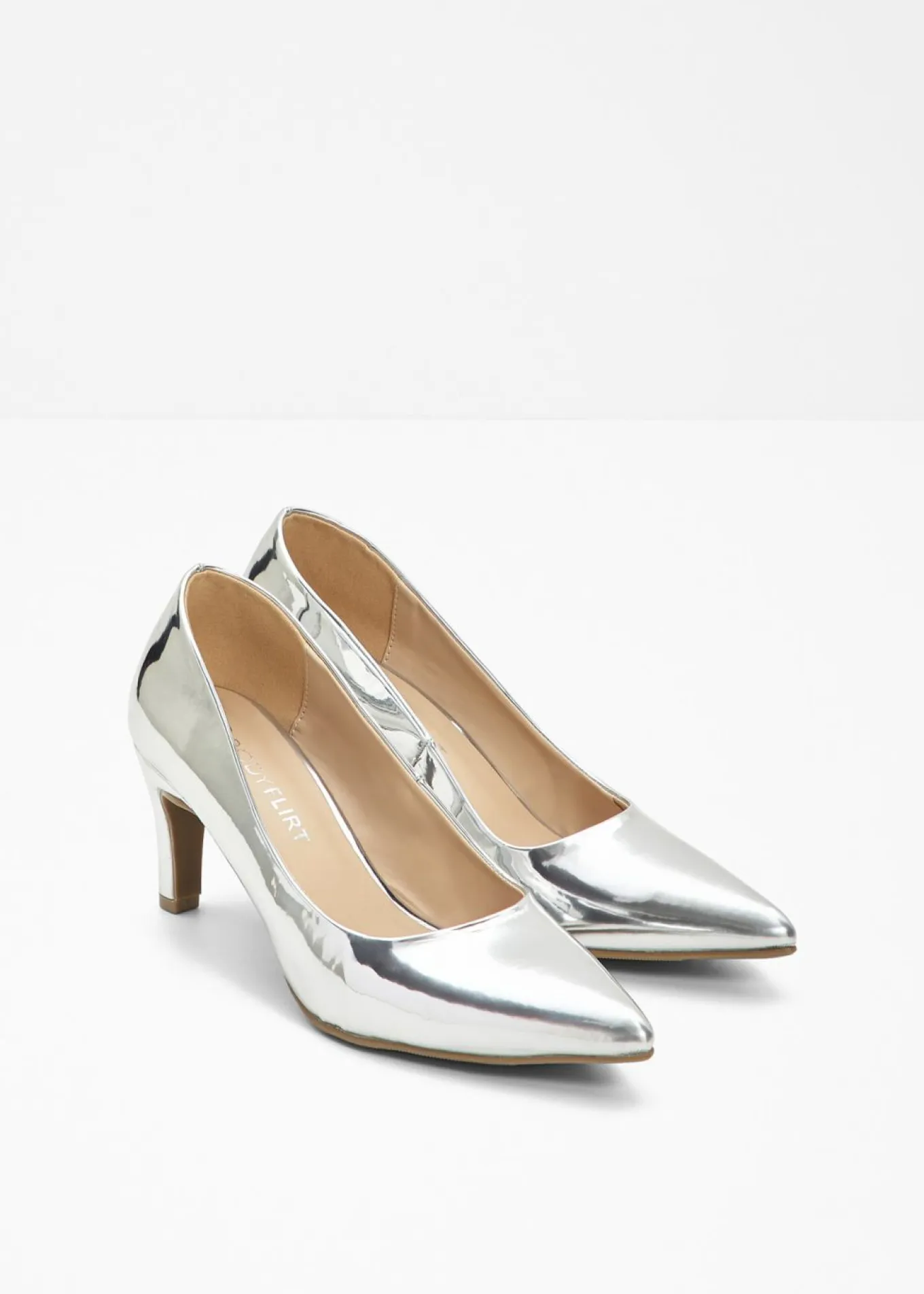 Tacones con aspecto lacado