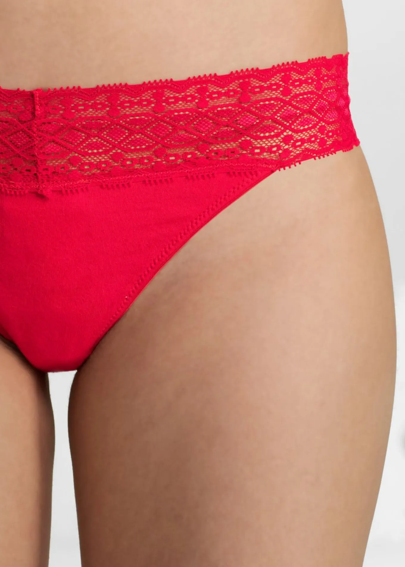 Tanga con encaje (5 unidades)