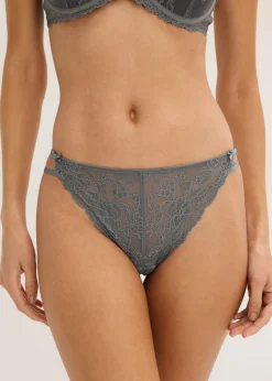 Tanga de encaje fino