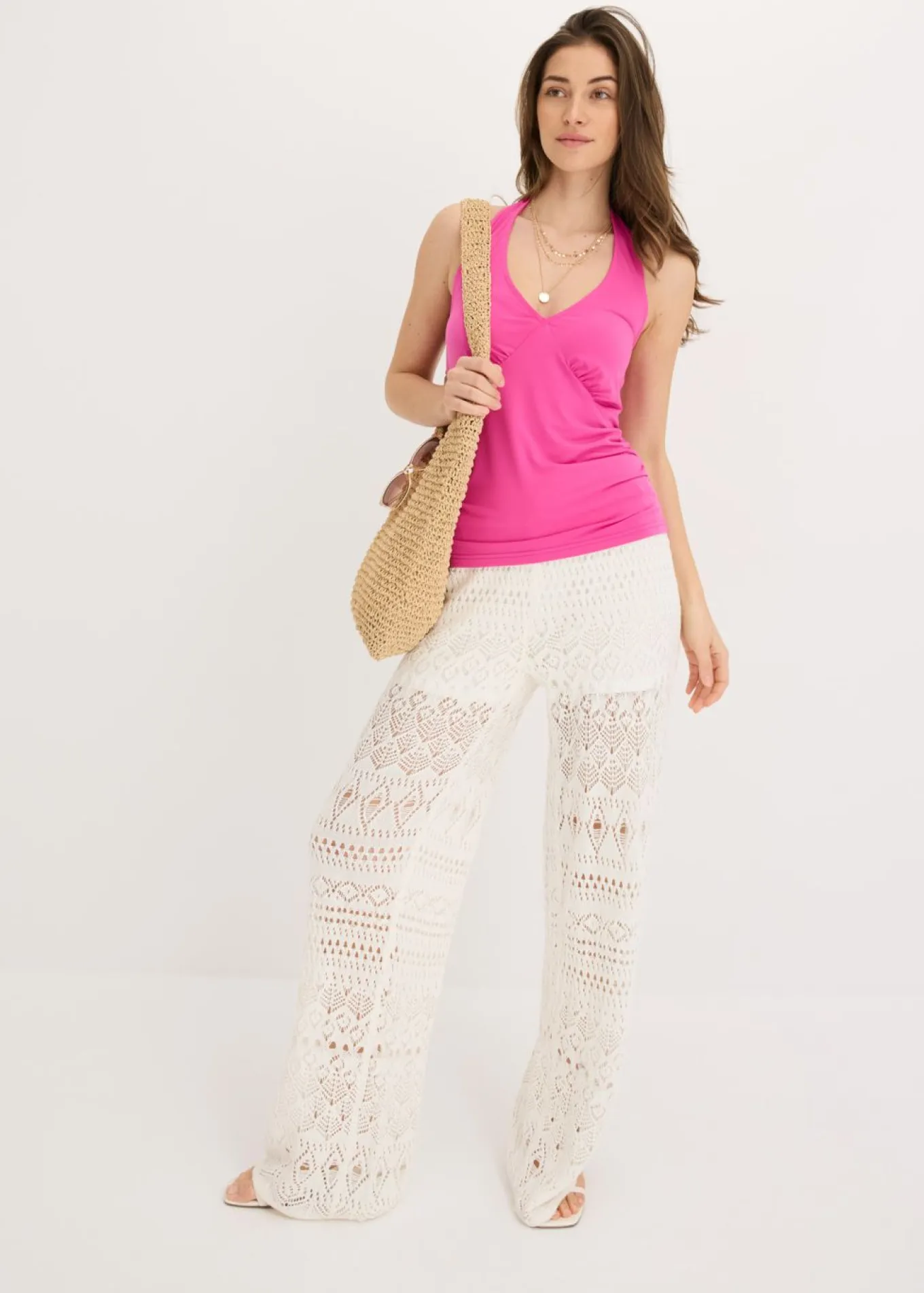 Top con cuello halter y escote pronunciado