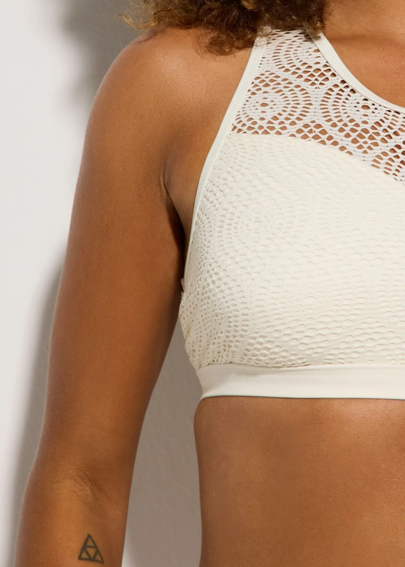 Top de bikini bustier con encaje