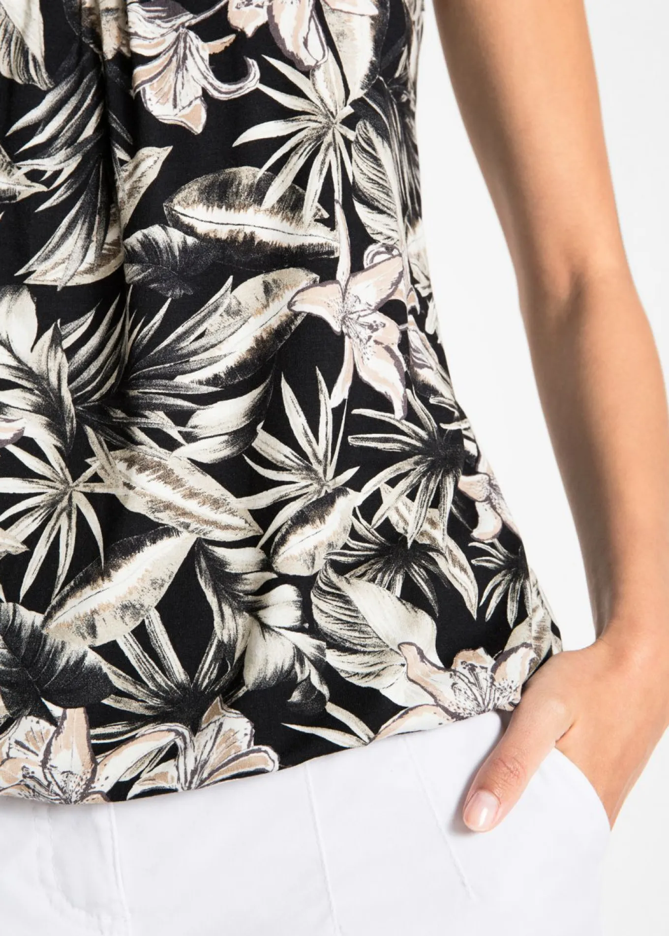 Top de mezcla de viscosa suave con tirantes finos