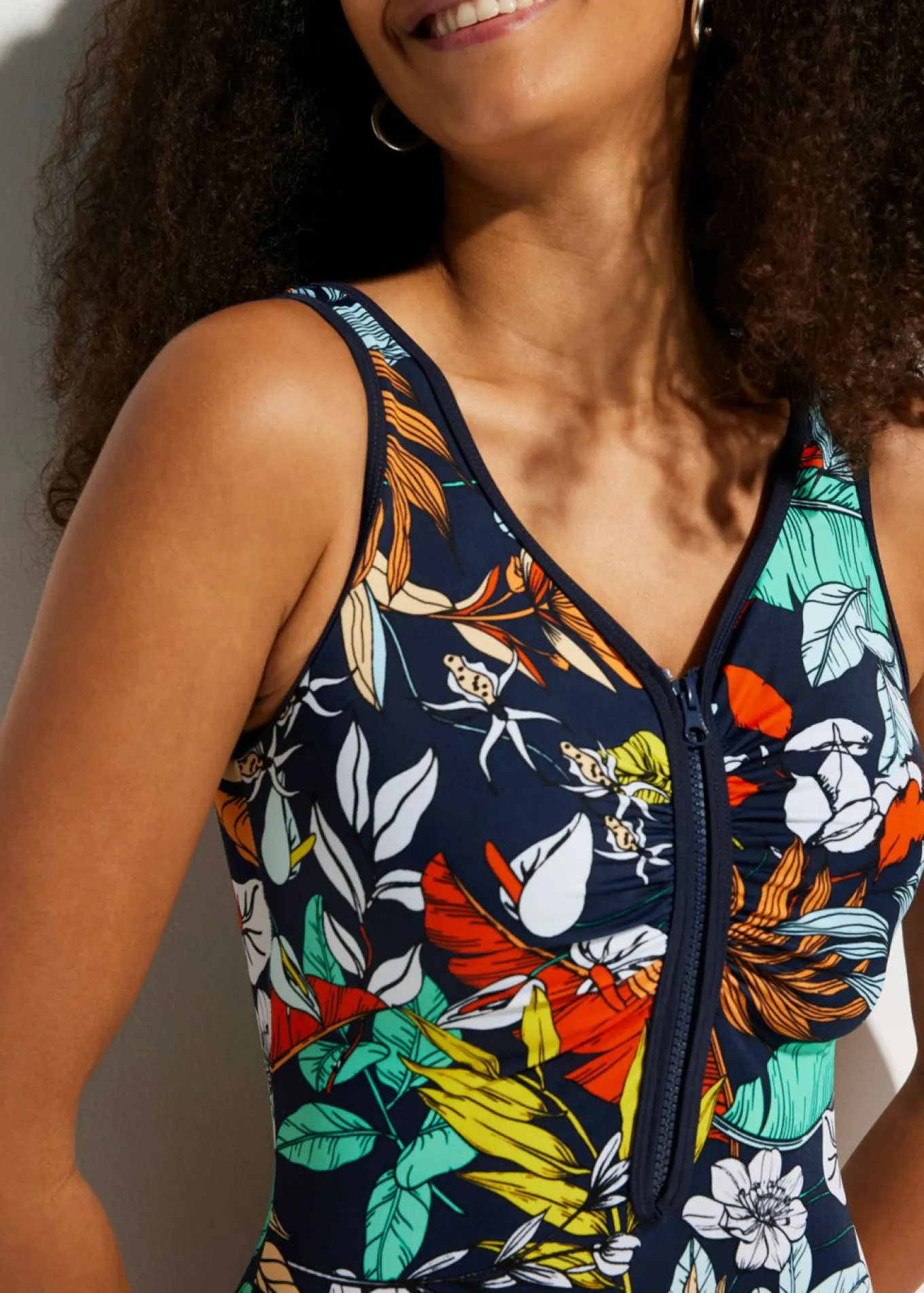Traje de baño con cremallera