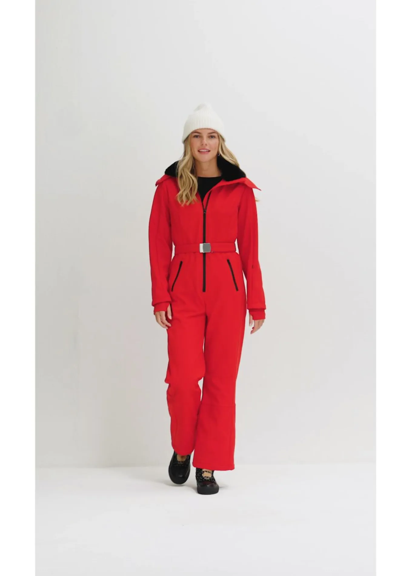 Traje de esquí de softshell con forro cálido y material impermeable
