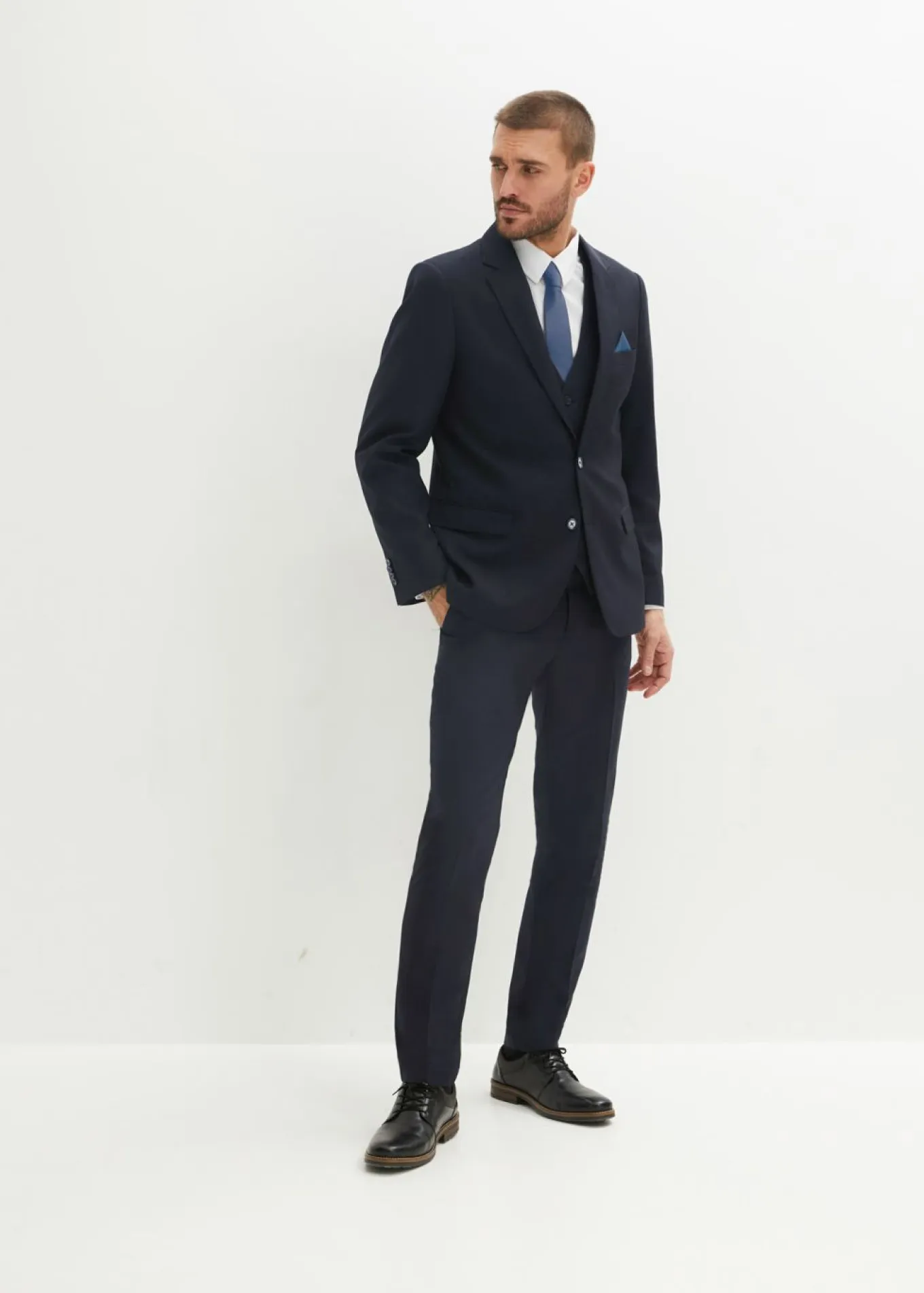 Traje (4 piezas) con chaleco y corbata, slim fit