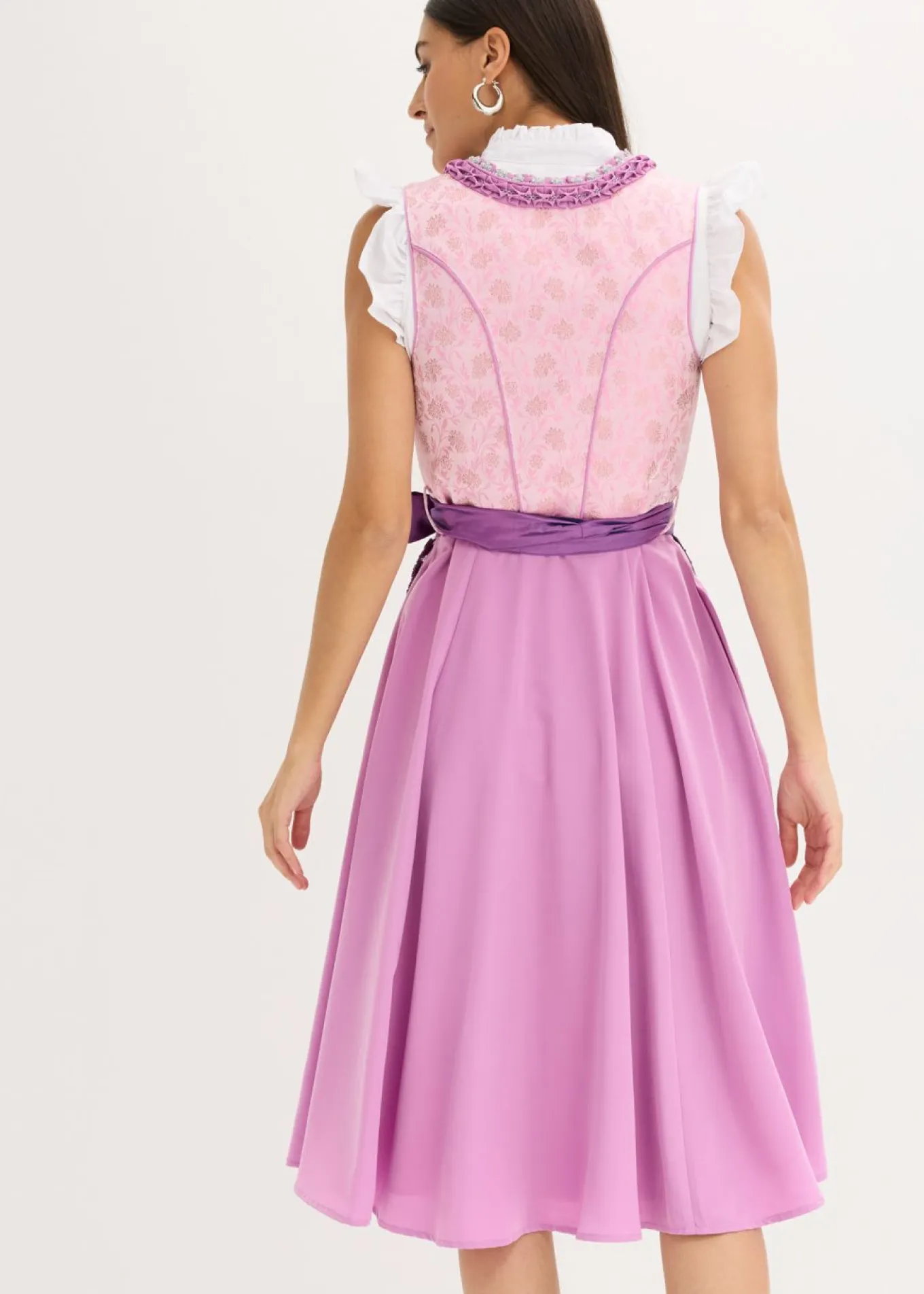 Traje tirolés y delantal (2 piezas)