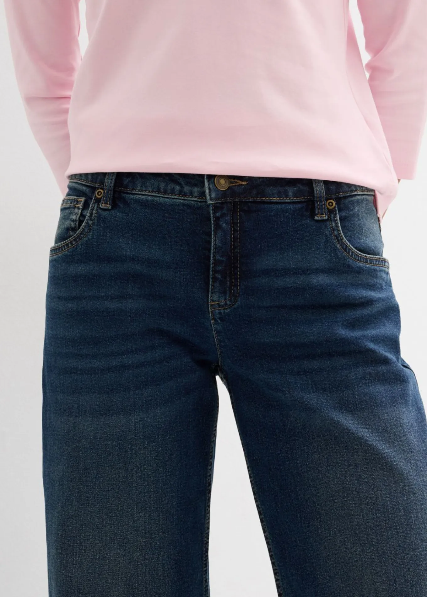Vaqueros barrel, mid waist