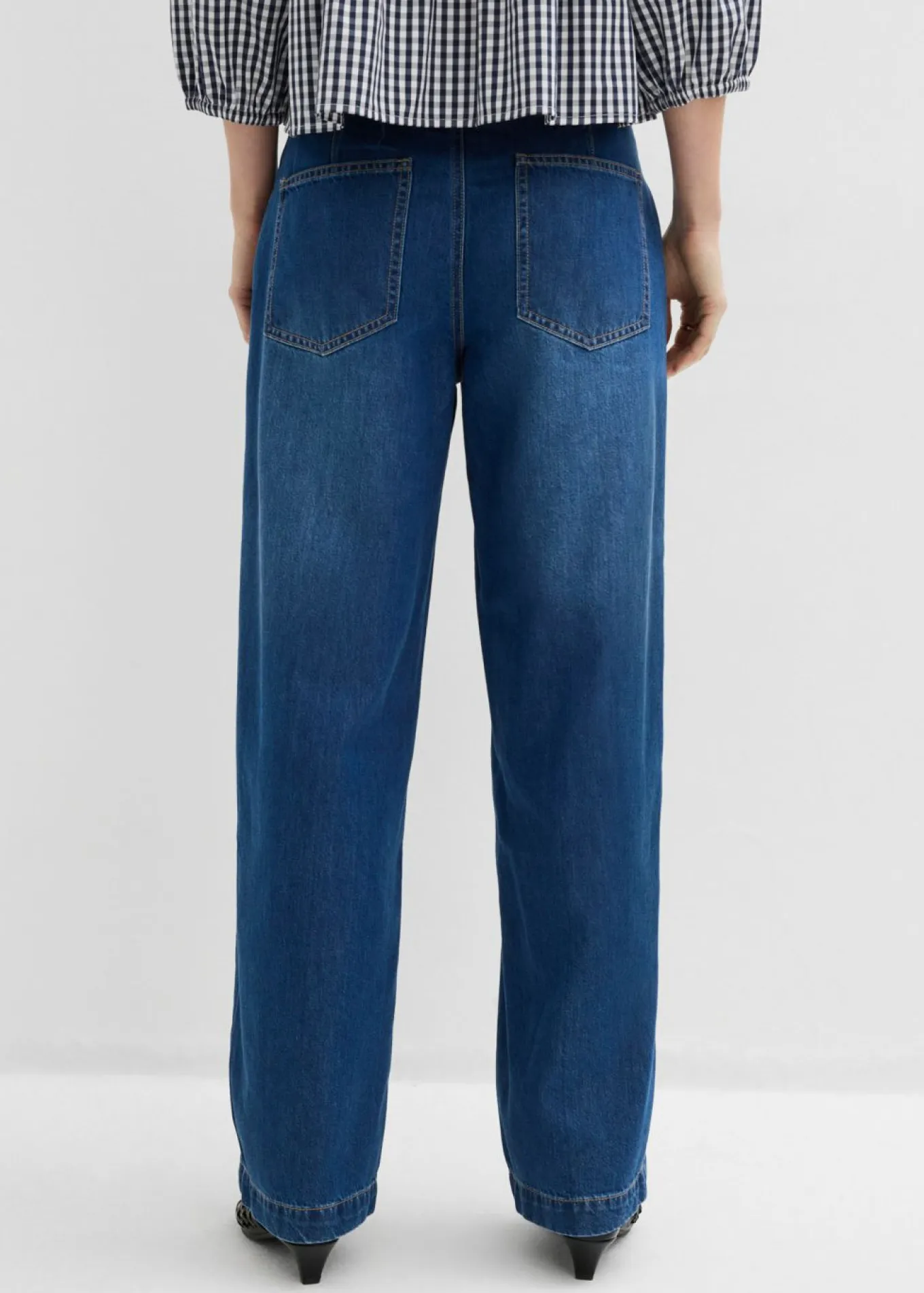 Vaqueros barrel, mid waist