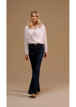 Vaqueros bootcut, high waist, largo completo y elásticos