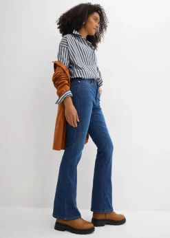 Vaqueros bootcut, high waist