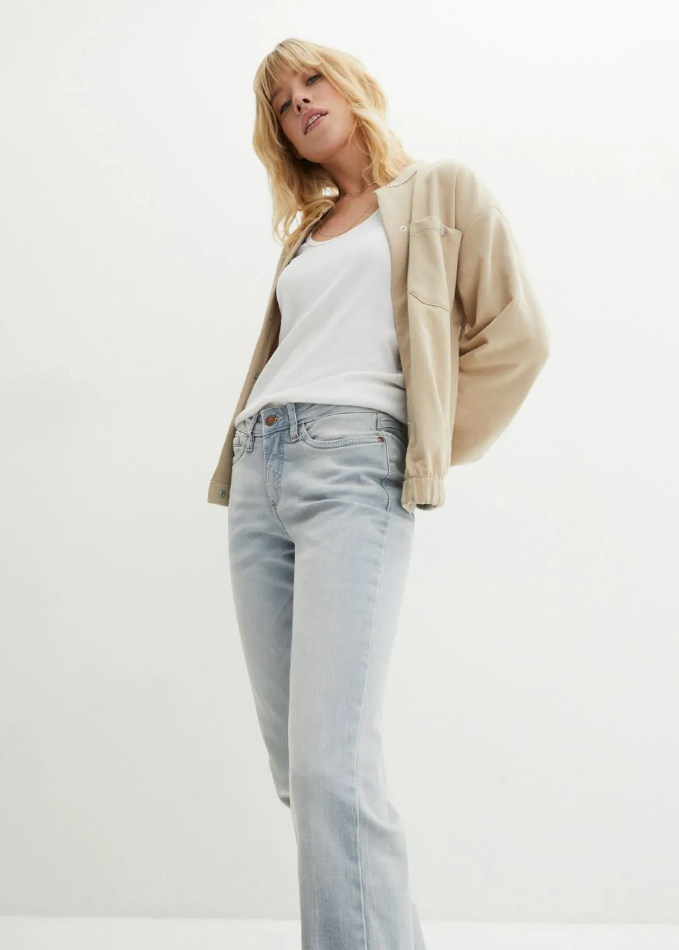 Vaqueros bootcut mid waist, elásticos