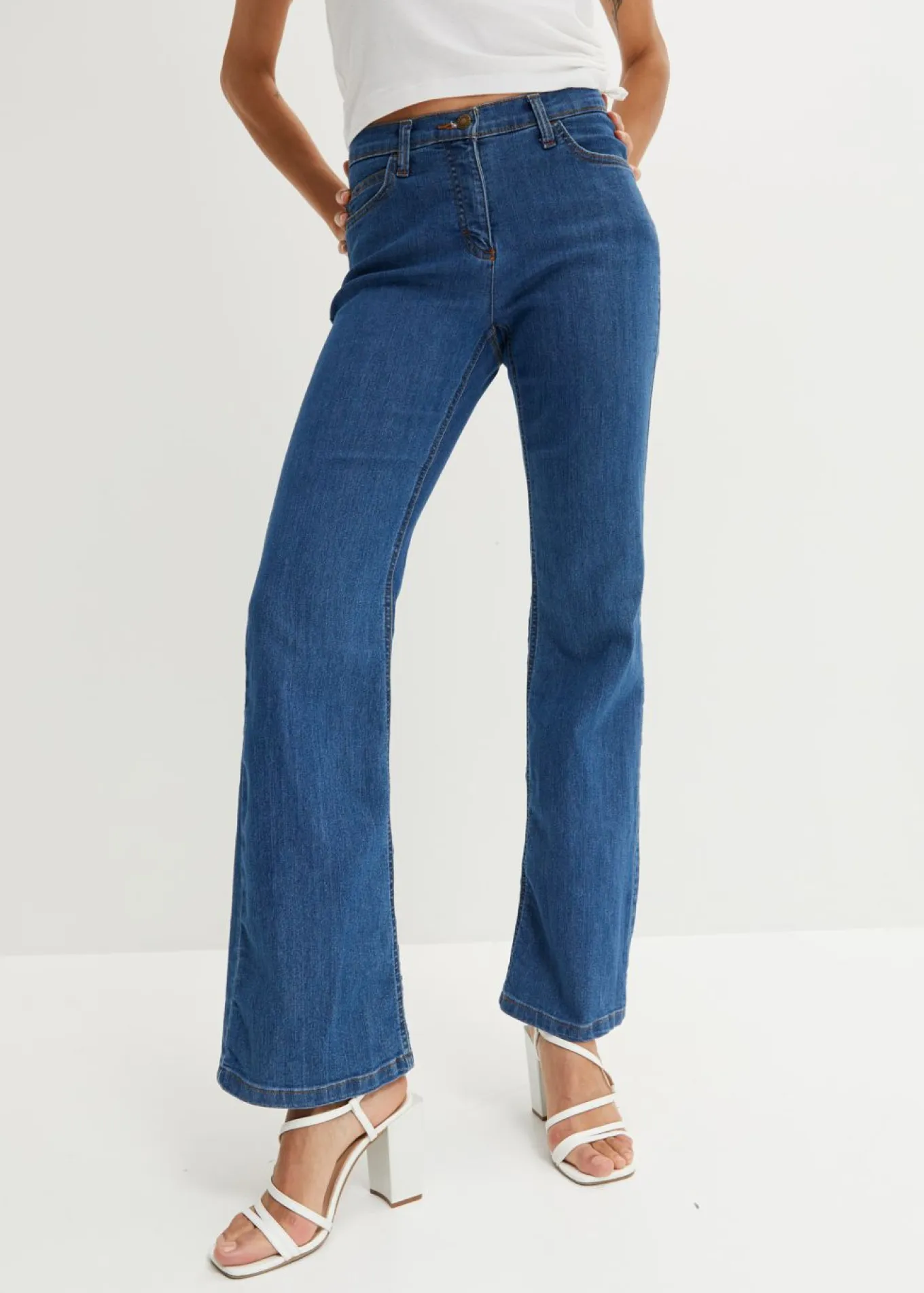 Vaqueros bootcut mid waist, elásticos