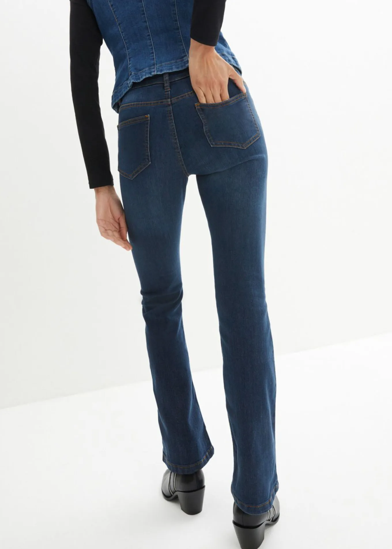 Vaqueros bootcut mid waist, elásticos
