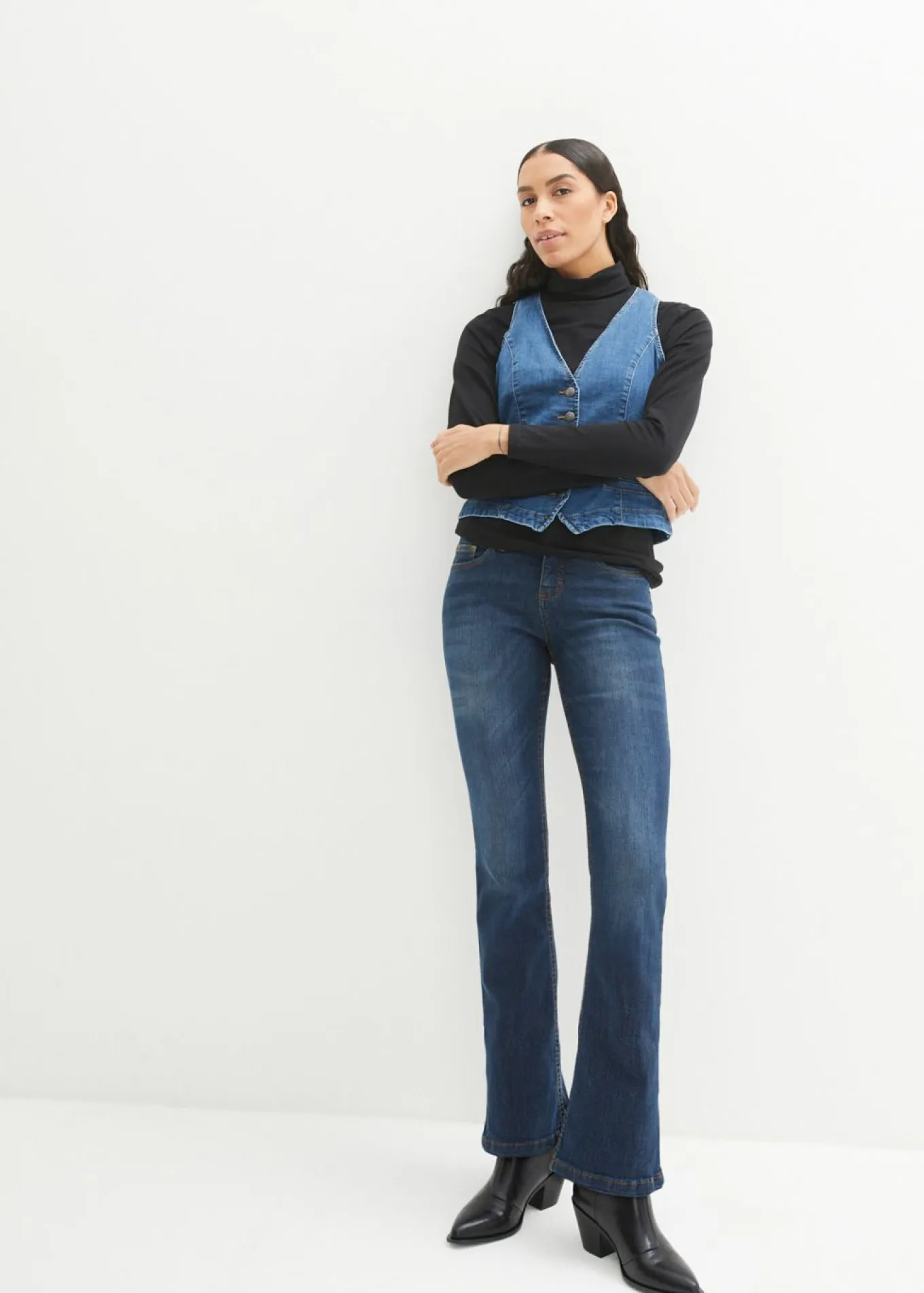Vaqueros bootcut mid waist, elásticos
