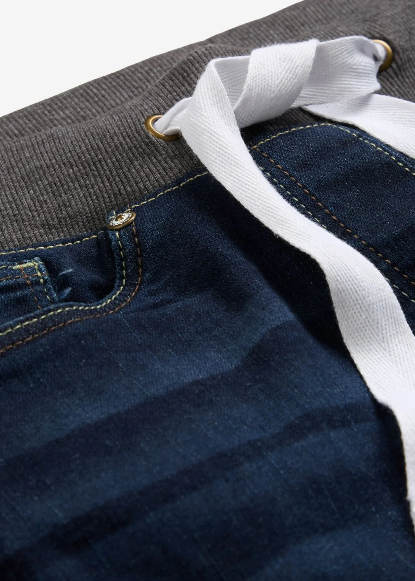 Vaqueros boyfriend, mid waist, cintura cómoda