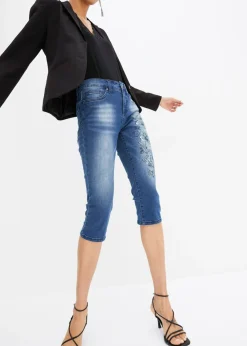 Vaqueros capri con estampado de mariposas