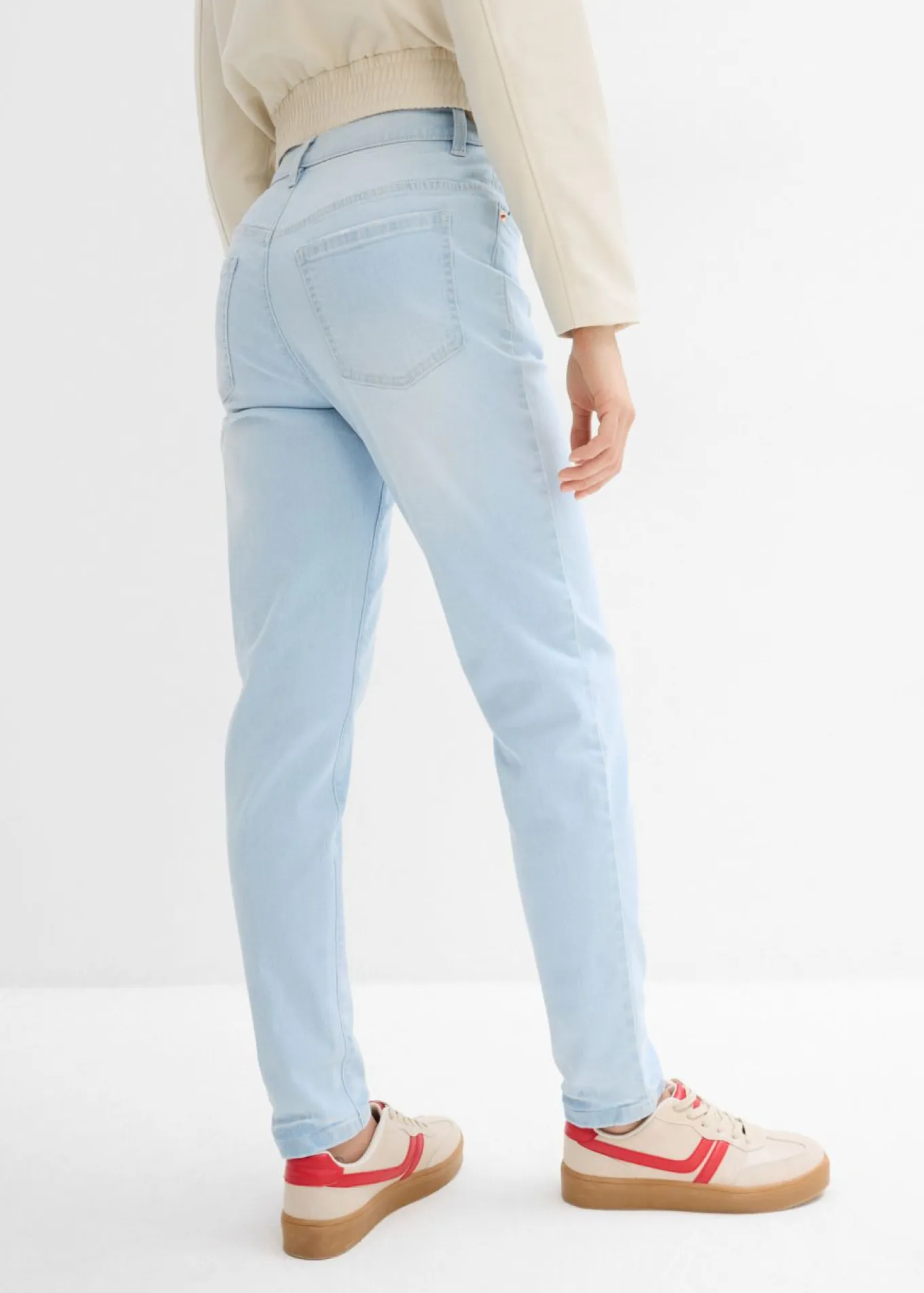 Vaqueros capri de talle alto con corte mom