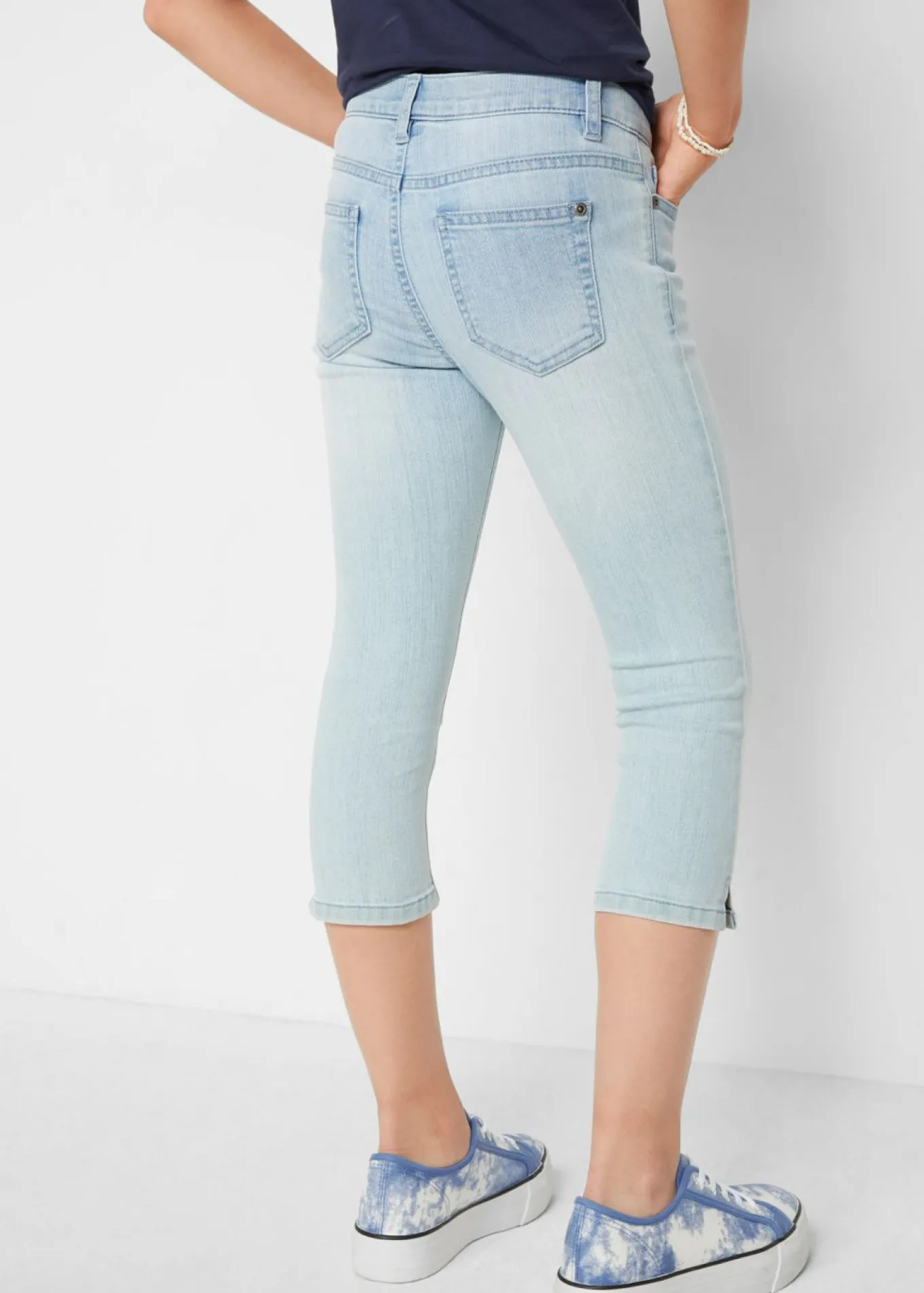 Vaqueros capri de talle medio