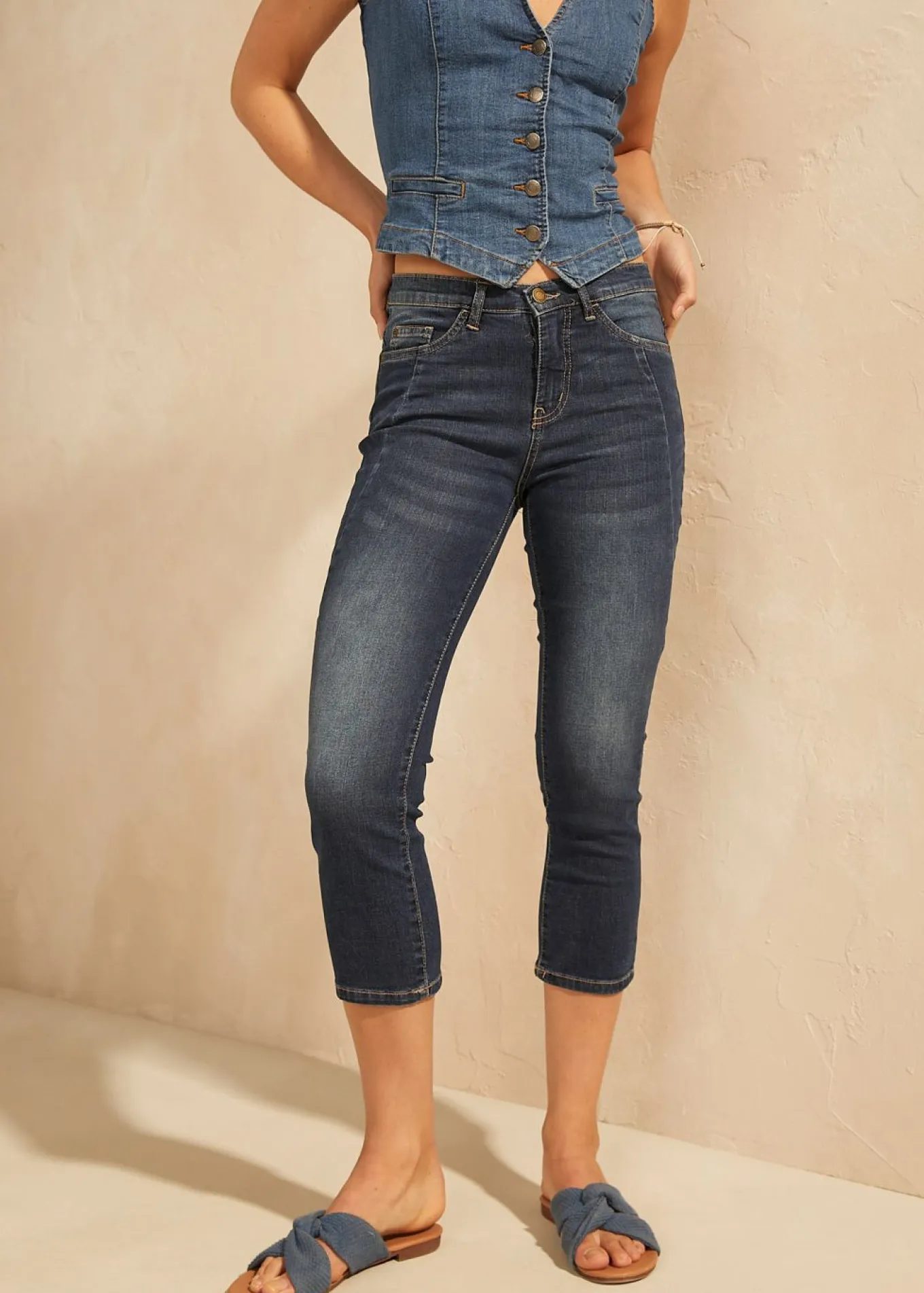 Vaqueros capri slim fit ultrasuaves