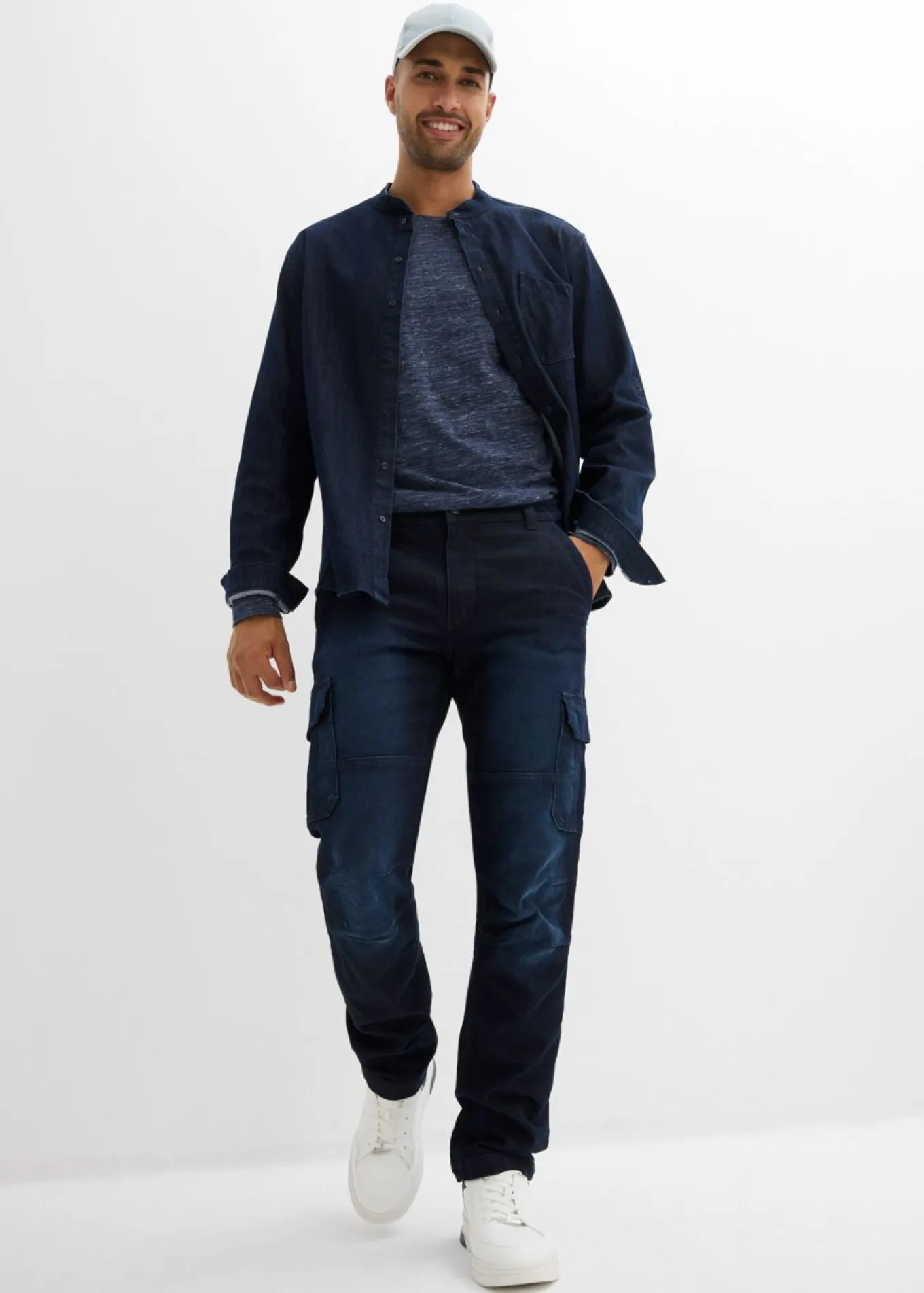 Vaqueros cargo, térmicos, regular fit, con cintura elástica y forro de franela, straight