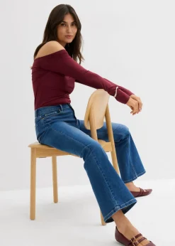 Vaqueros con corte bootcut y talle medio