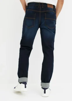 Vaqueros con corte regular, cómodo y tapered