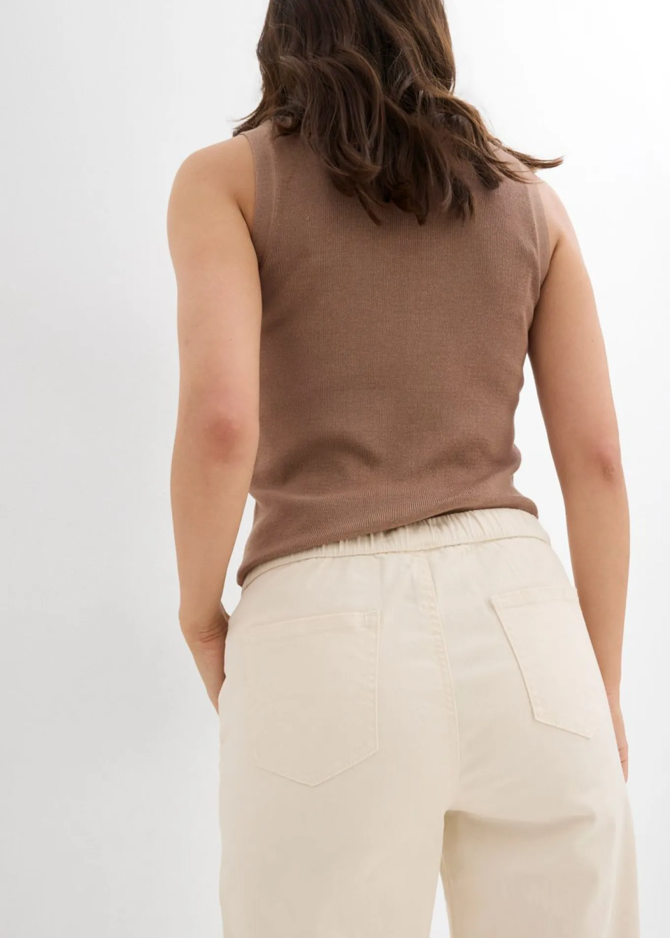 Vaqueros de corte barrel, mid waist, cintura cómoda