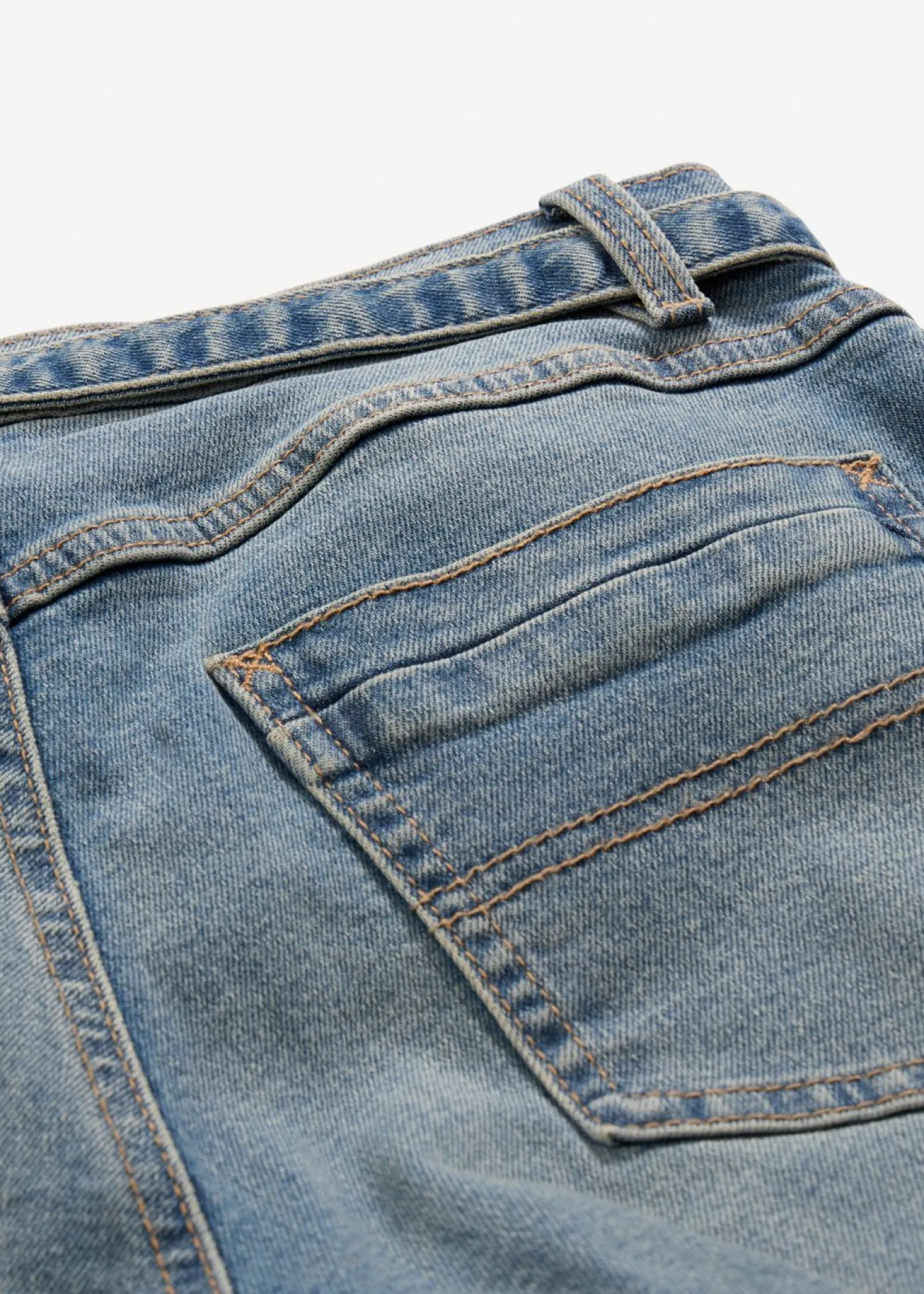 Vaqueros de pernera ancha, mid waist, largo completo