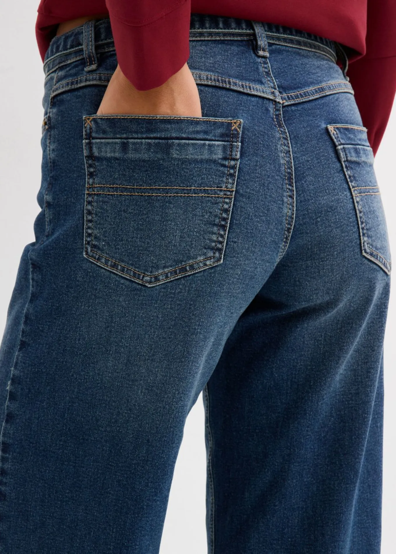 Vaqueros de pernera ancha, mid waist, largo completo