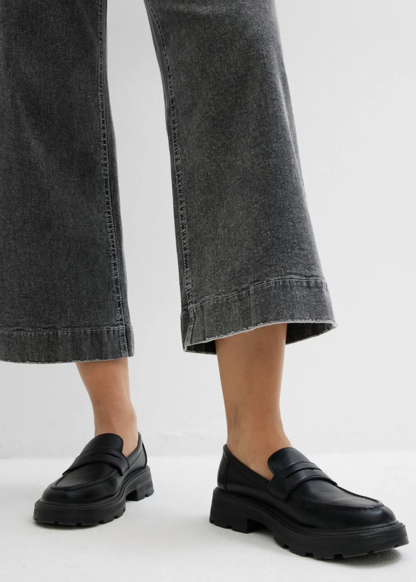 Vaqueros de pernera ancha, high waist, cropped