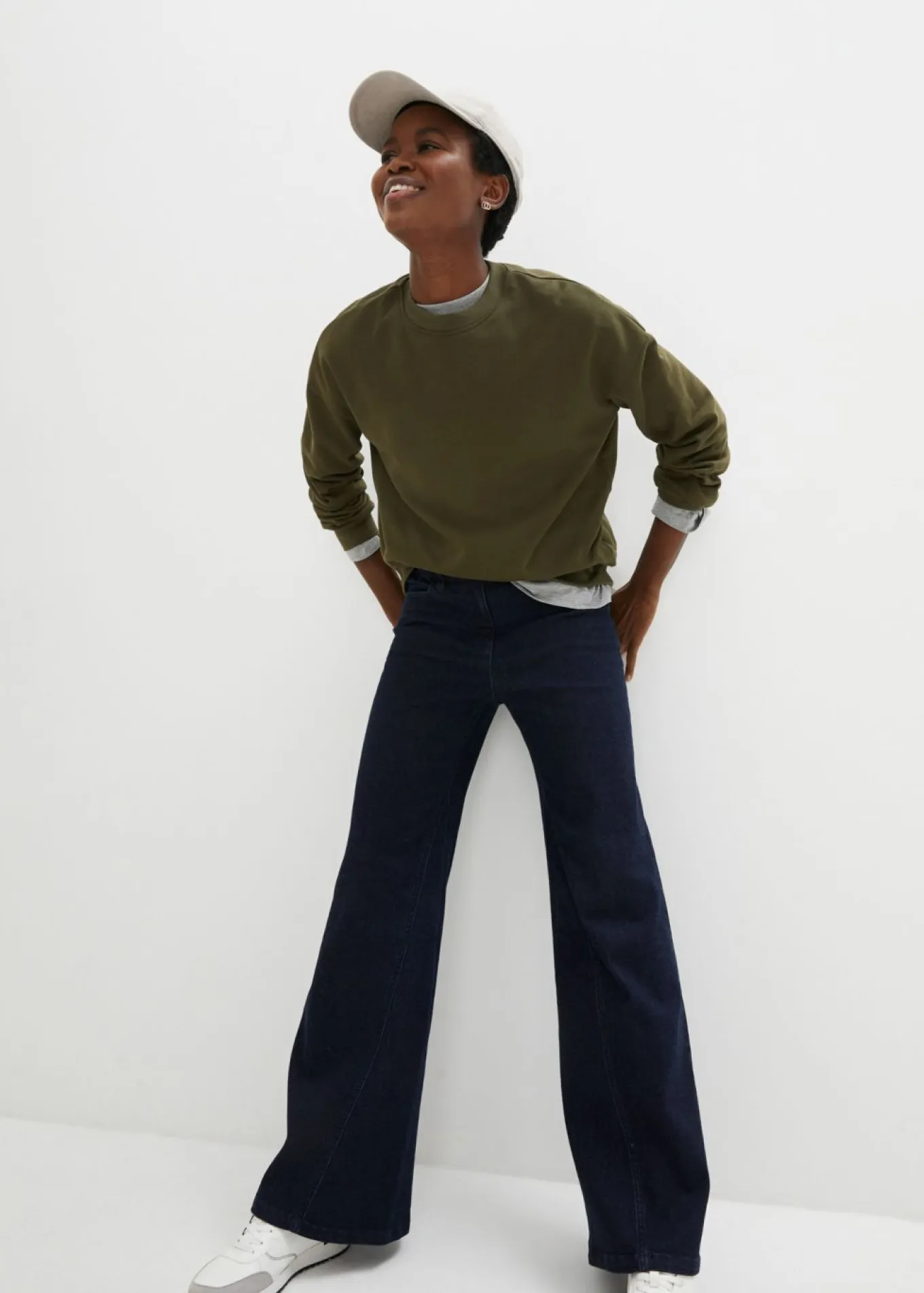 Vaqueros de pernera ancha, high waist, cintura cómoda