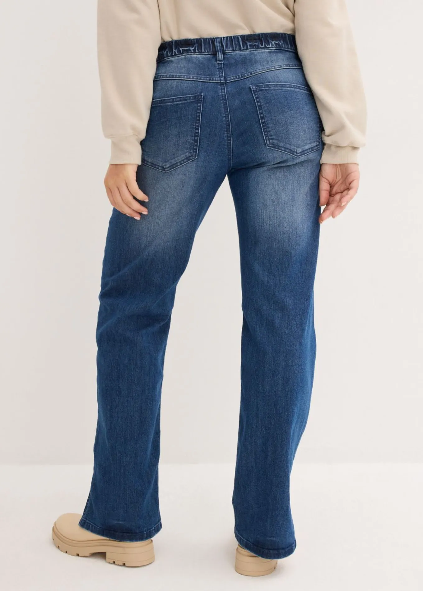 Vaqueros de pernera ancha, high waist, cintura cómoda
