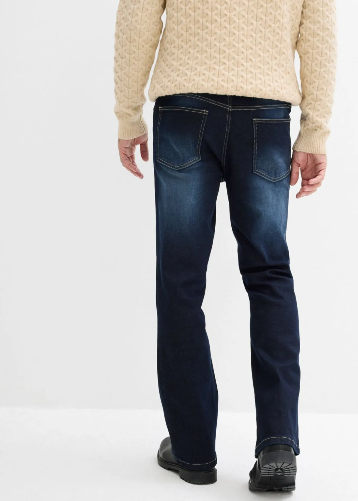 Vaqueros elásticos con corte clásico, cinturilla elástica y diseño bootcut