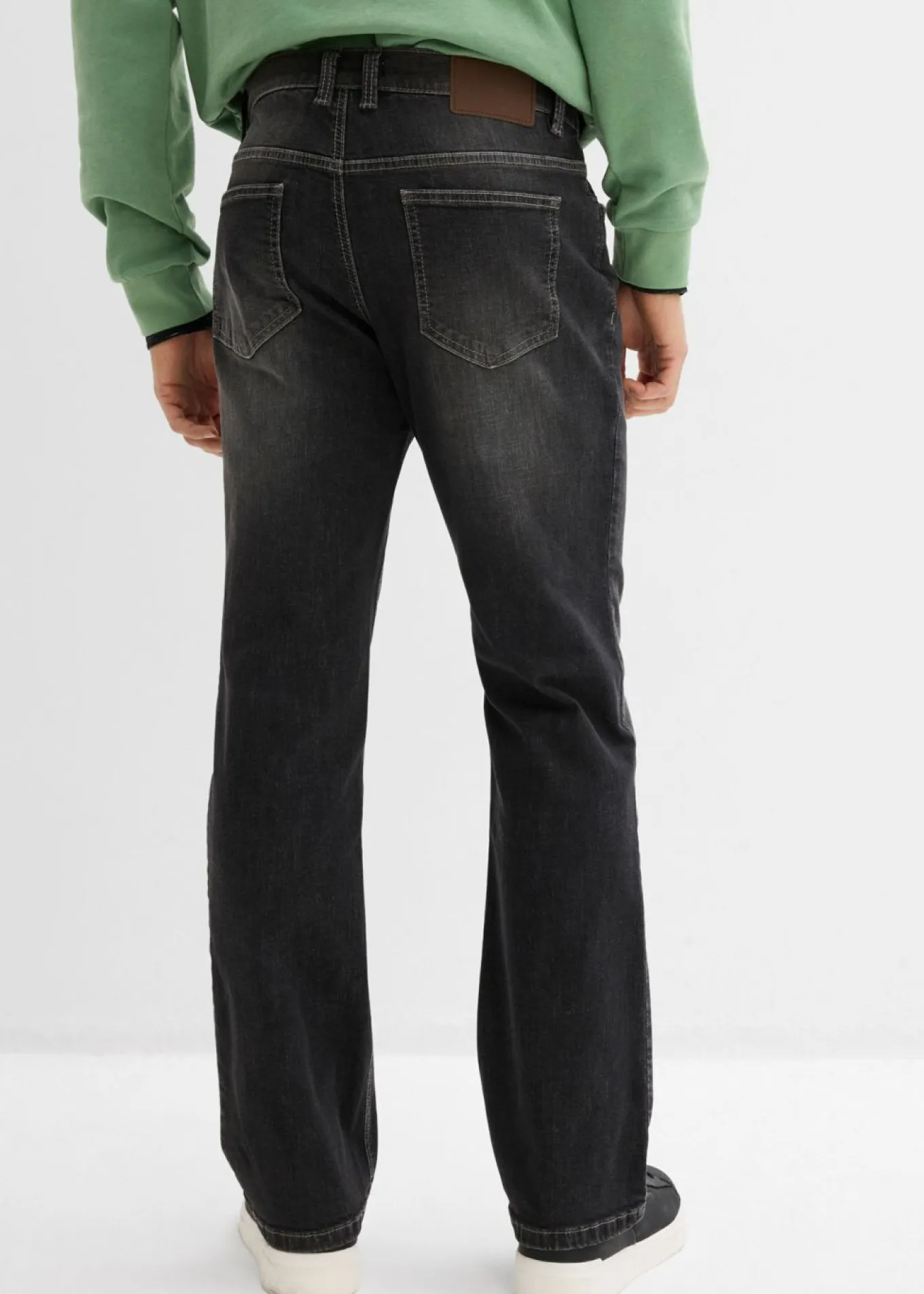 Vaqueros elásticos de corte regular y bootcut