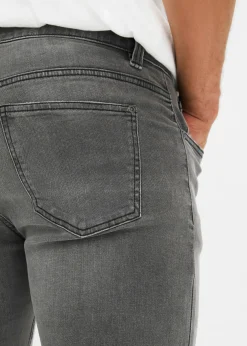 Vaqueros elásticos de corte slim y recto