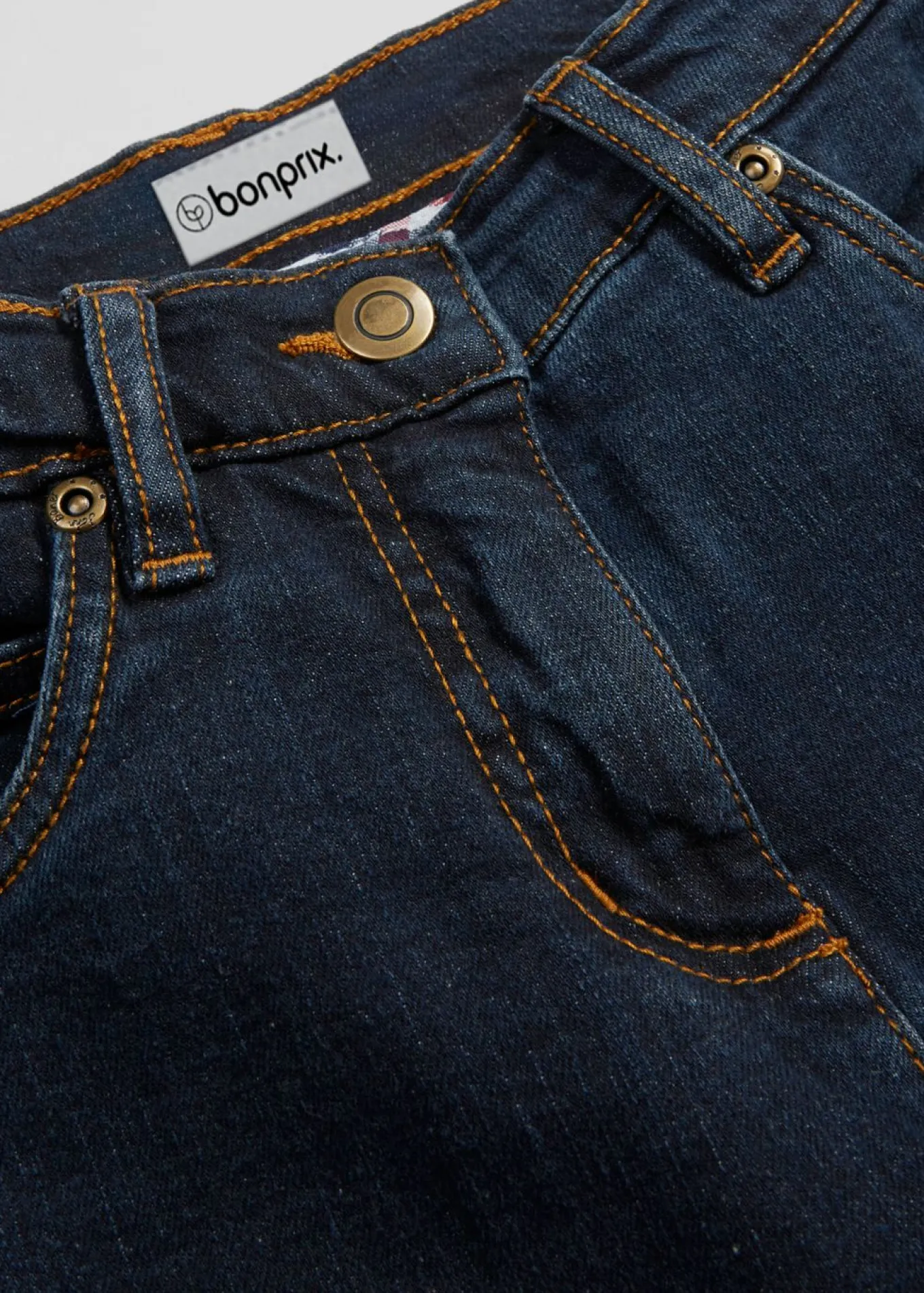 Vaqueros elásticos de talle alto con corte bootcut