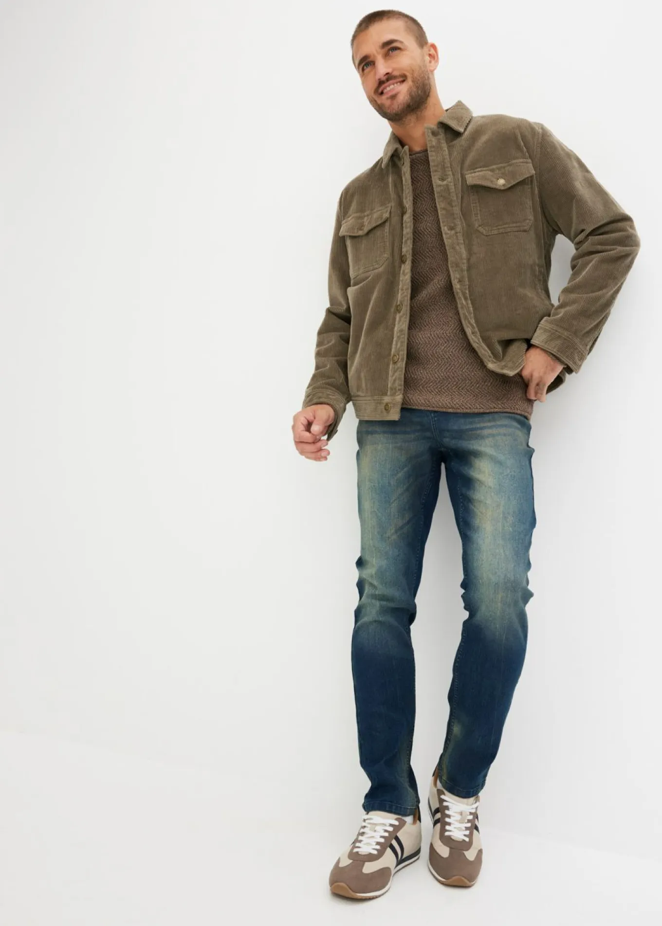 Vaqueros elásticos ligeros slim fit, straight